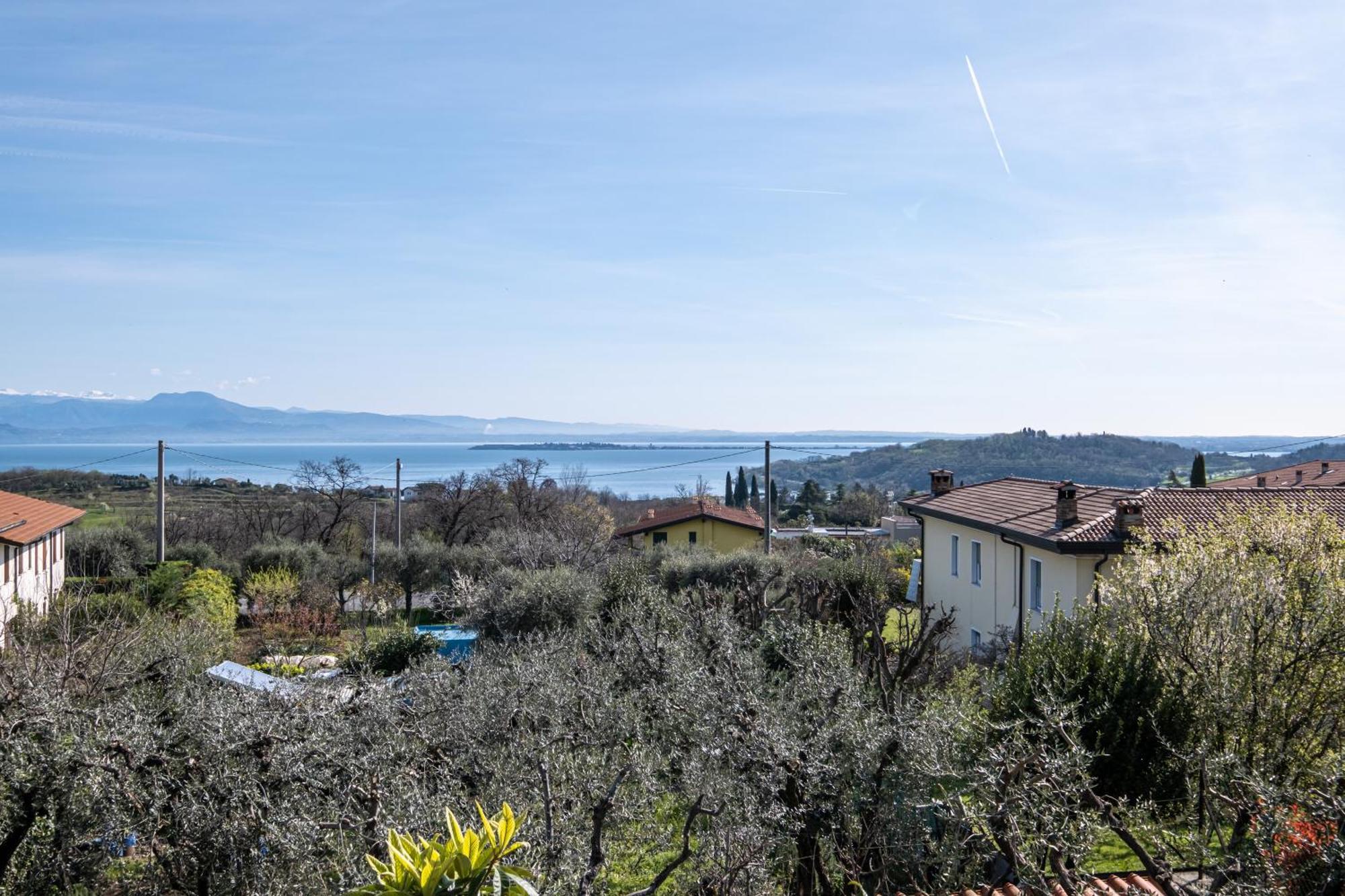 Il Lago Dei Sogni - Stupenda Vista Lago E Colline Barcuzzi Dış mekan fotoğraf